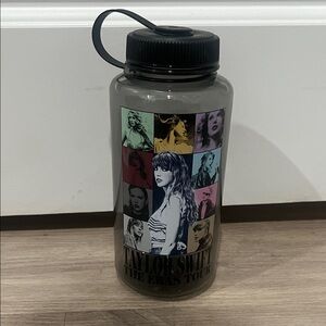 Taylor Swift The‎ Eras Tour Water Bottle - Black